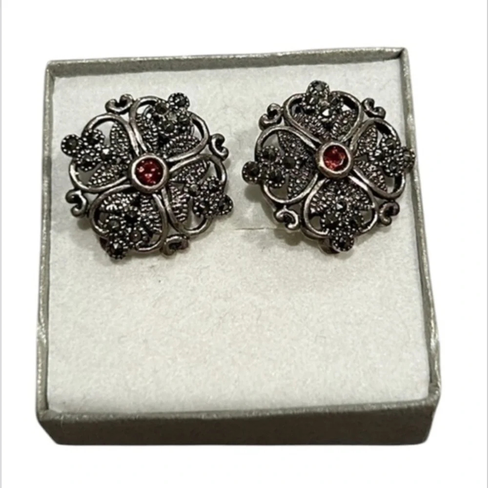 Vintage sterling silver clip on earrings